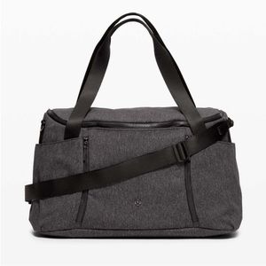 Lululemon Define Duffel Bag